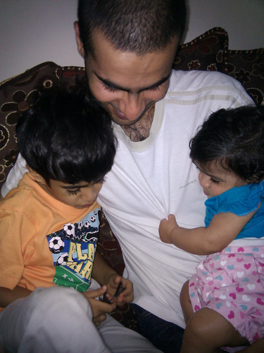 علي عبد الإمام مع أولاده