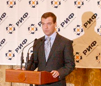 Dmitry Medvedev addresses the Russian Internet Forum in 2008. Photo by Yuri Sinodov via Wikimedia Commons (CC BY-SA 3.0)