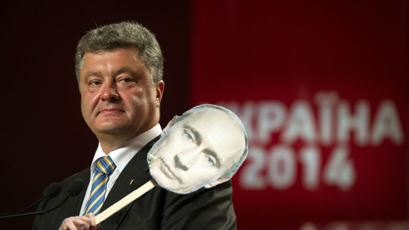 Images of Ukrainian president Petro Poroshenko and Vladimir Putin, remixed by Tetyana Lokot.