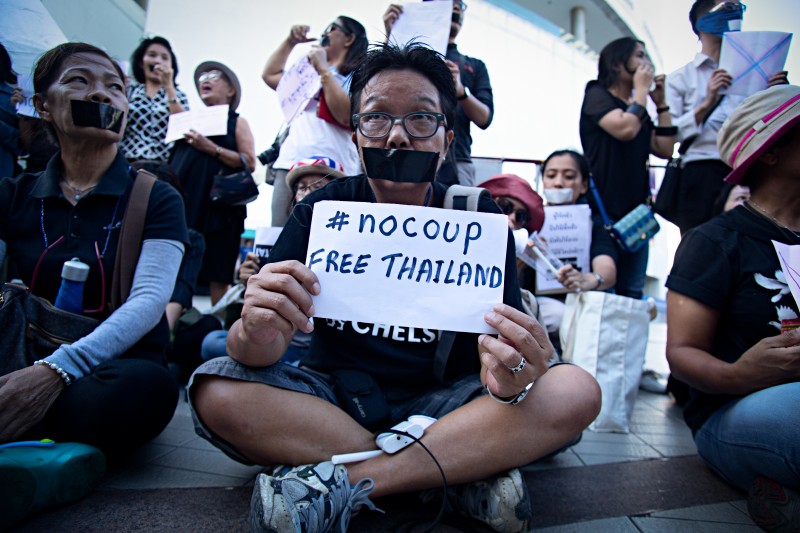 Anti-coup activists and protesters occupy the square outside of Bangkok Art and Cultural Center in central Bangkok. Photo by Lillian Suwanrumpha, Copyright @Demotix (5/23/2014)